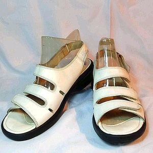 Dr Scholls Walking Sandals